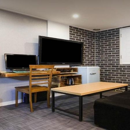Merdi Hotel Suwon Dış mekan fotoğraf