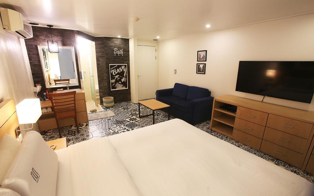 Merdi Hotel Suwon Dış mekan fotoğraf